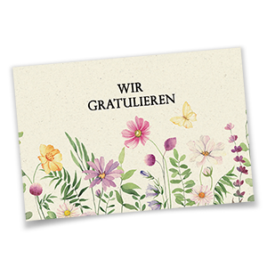 Vergrößere Abbildung Florale Glückwunschkarten mit dem Schriftzug Wir gratulieren, bunten Blumen und einem kleinen Schmetterling auf hellbraunem Hintergrund